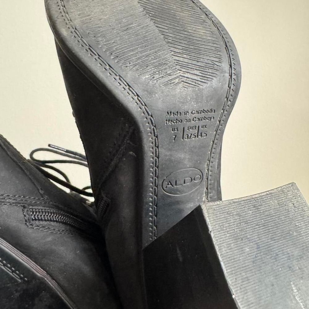 Black leather lace up ankle boot size 7 grunge moto boho indie block heel - Picture 6 of 7